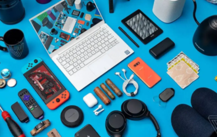 Top 3 Must-Have Tech Gadgets for College Students in 2025